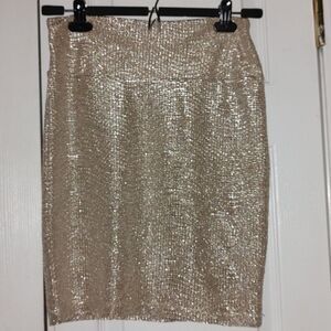 Decree  gold shimmery night out party pull on skirt Sz M
